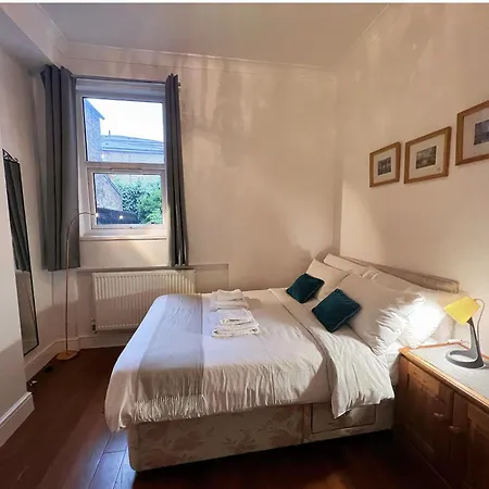 Lovely 2 Bedroom Garden Flat In London Exterior photo