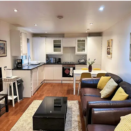 Lovely 2 Bedroom Garden Flat In London Exterior photo